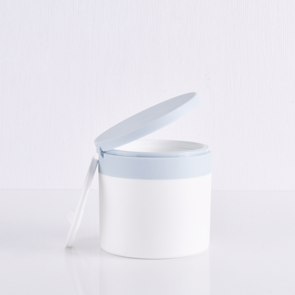 High Quality Body Scrub Facial Mask Container 100g 150g Plastic PP White Cosmetic Cream Jar with Spoon