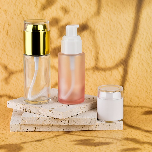 Frosted clear Glass Bottle With Pump