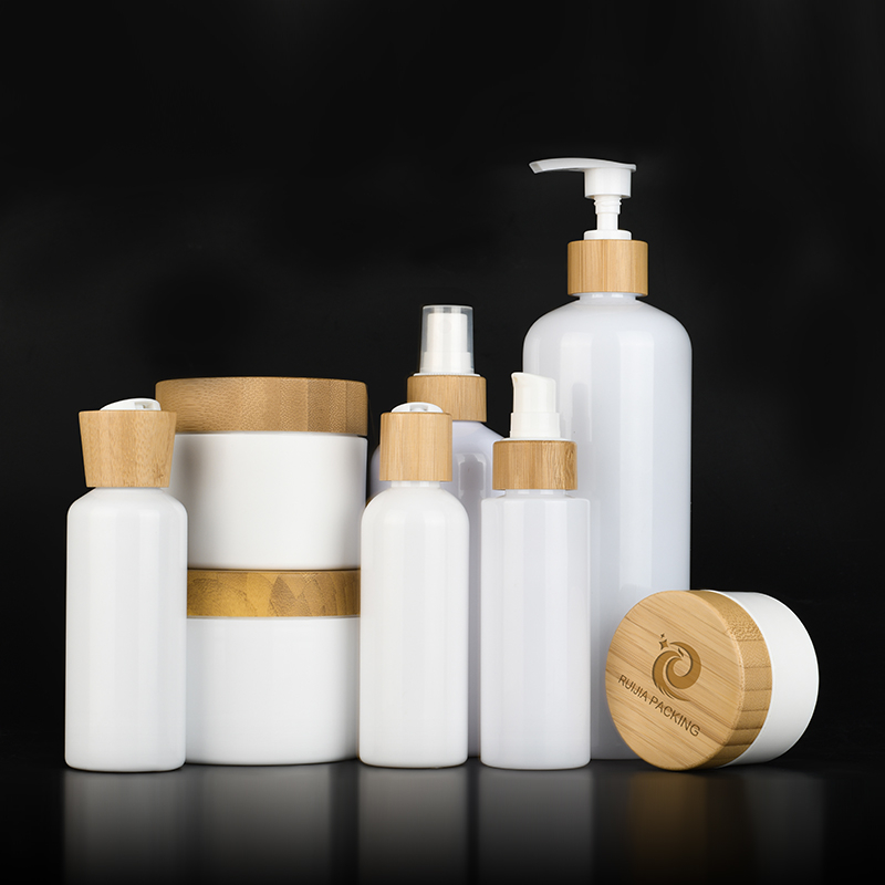 100ml 150ml 250ml 500ml 8oz Cosmetic Packaging Container Body Shampoo Pet Plastic Bottle With Bamboo Lid