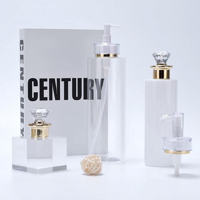 Refillable Shampoo Body Lotion Plastic Bottle with Pump