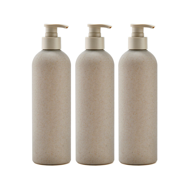Biodegradable wheat straw plastic bottle
