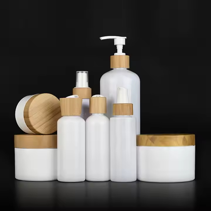 100ml 150ml 250ml 500ml 8oz Cosmetic Packaging Container Body Shampoo Pet Plastic Bottle With Bamboo Lid