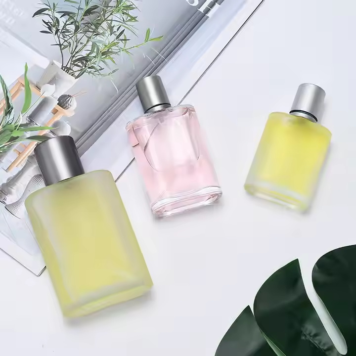 Luxury Cosmetic 30ml 50ml 100ml square Parfum Spray Frosted Glass Perfume Bottle
