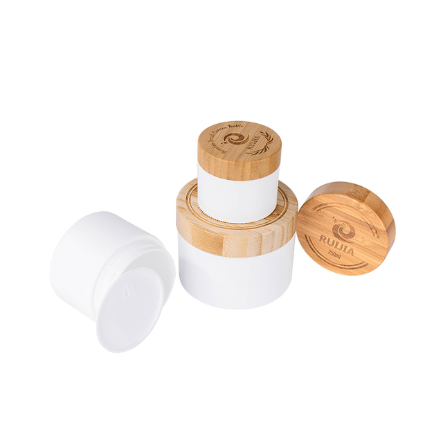 Hot sale 15ml 30ml 50ml 100ml 150ml 200ml 250ml White PP Plastic Cosmetic Cream Jar with Bamboo Wooden Lid