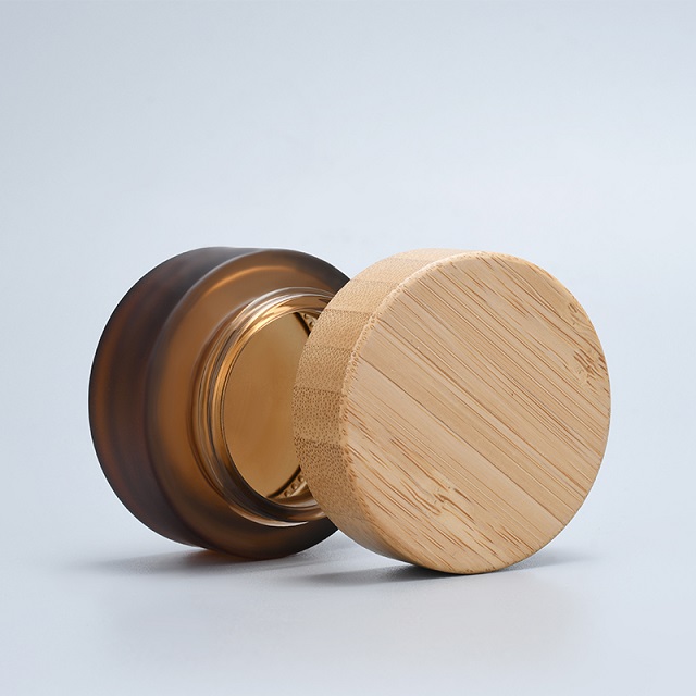 Hot sale cosmetic face cream container 5ml 15ml 30ml 50ml 100ml amber frosted glass jar with bamboo wood lid