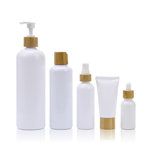 In Stock 50ml 100ml 150ml Empty Cosmetic Personal Care Perfume Toner Lotion Packaging Plastic Mist Spray Pump Bottle with Bamboo Cap