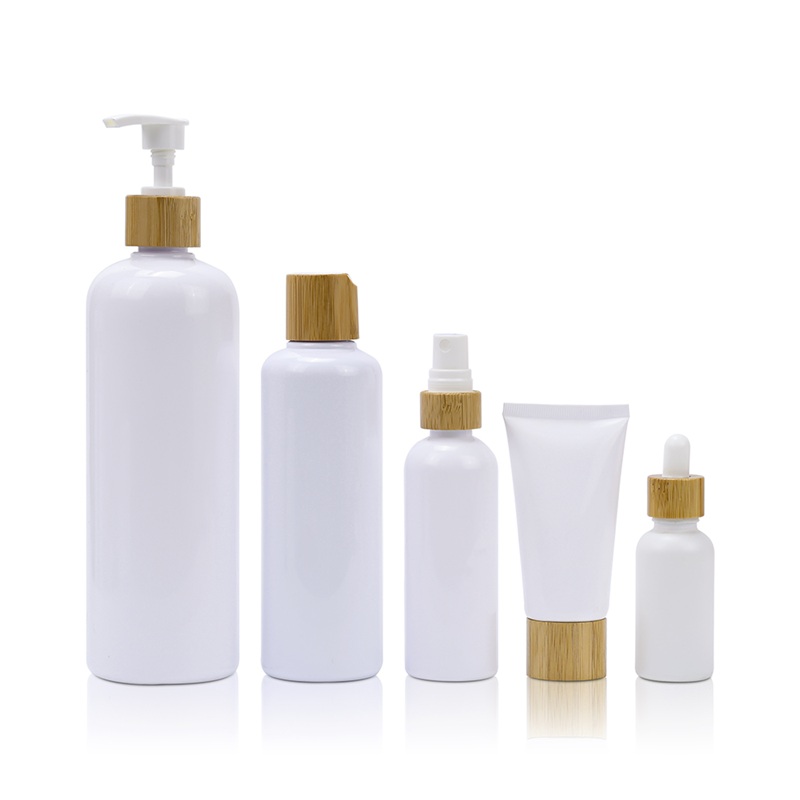 In Stock 50ml 100ml 150ml Empty Cosmetic Personal Care Perfume Toner Lotion Packaging Plastic Mist Spray Pump Bottle with Bamboo Cap