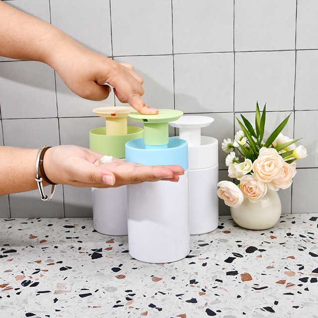 Wholesale White Plastic Shower Gel Pump Bottle